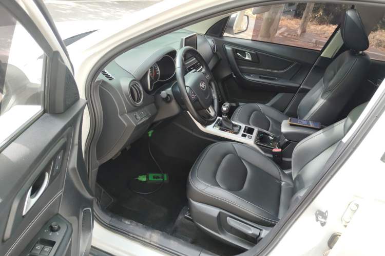 Used Bestune X40 2019 1.6L Automatic Luxury Edition China VI Driver Seat