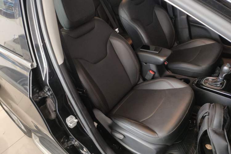 Used Jeep Compass 2019 220T Automatic Family Edition