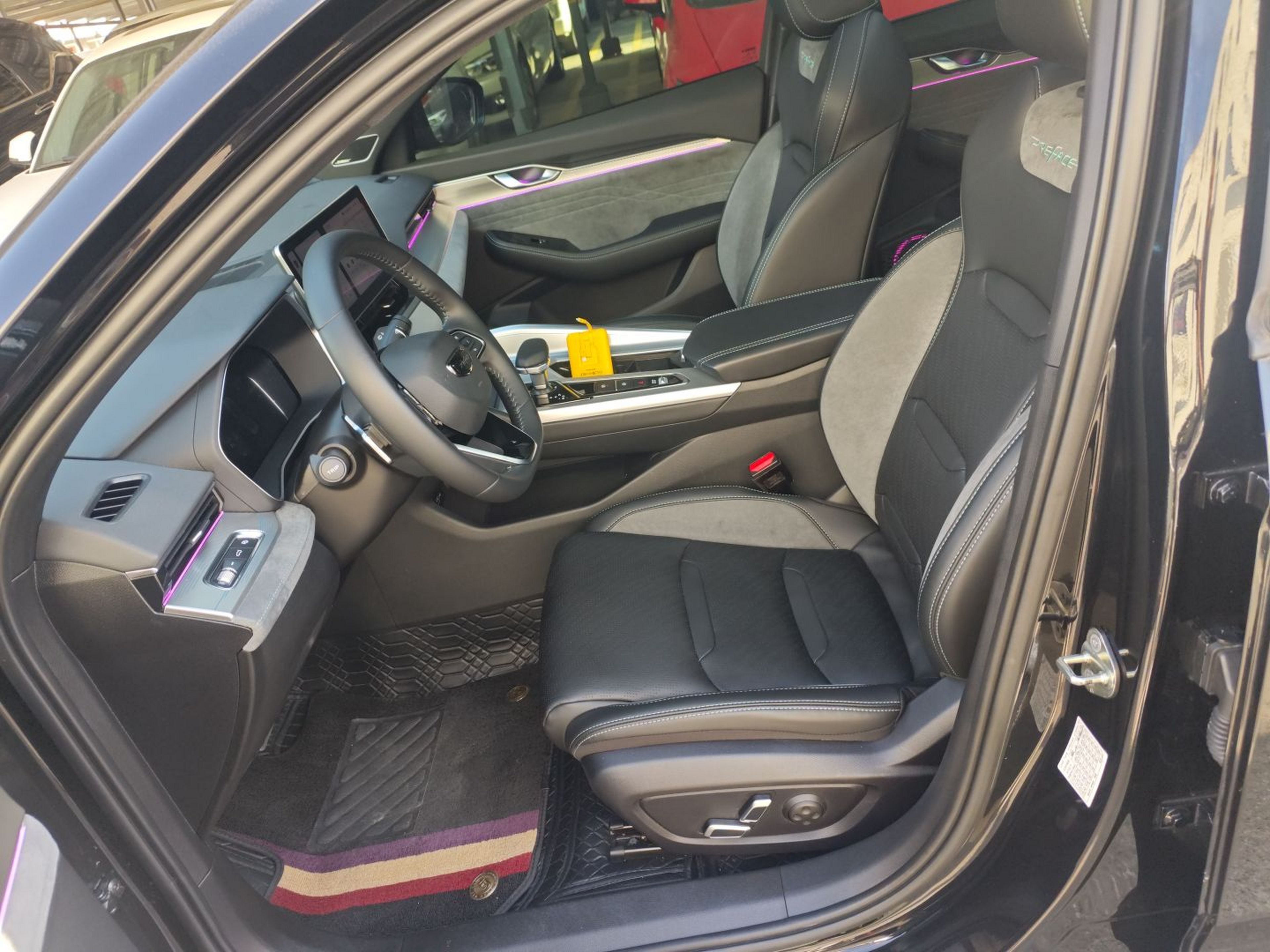 Interior delantero
