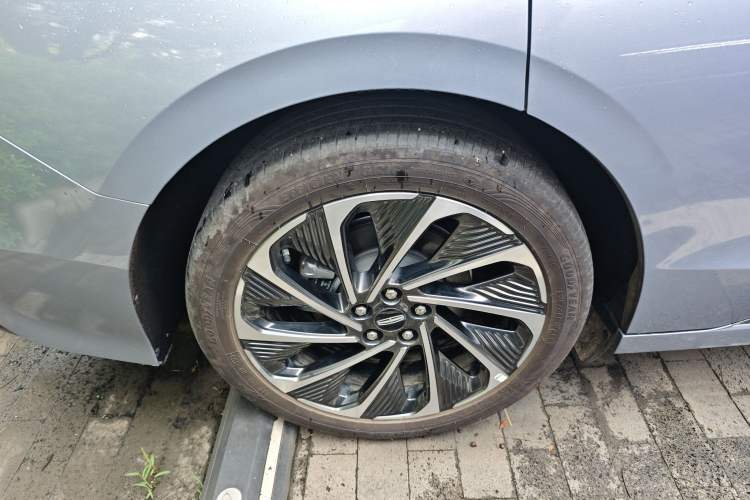 Used Lincoln Z 2025 2.0T Zunyi Hybrid Version
