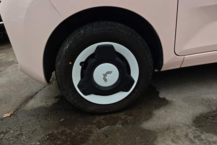 Used Wuling Hongguang MINIEV 2021 Macaron Fashion Model Lithium Iron Phosphate