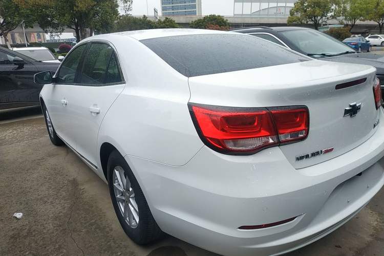 Used Chevrolet Malibu 2017 1.5T Automatic Comfort Edition Exterior 2