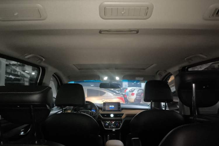 Used Wuling Hongguang S3 2018 1.5L Manual Luxury Model China V Standard Headliner