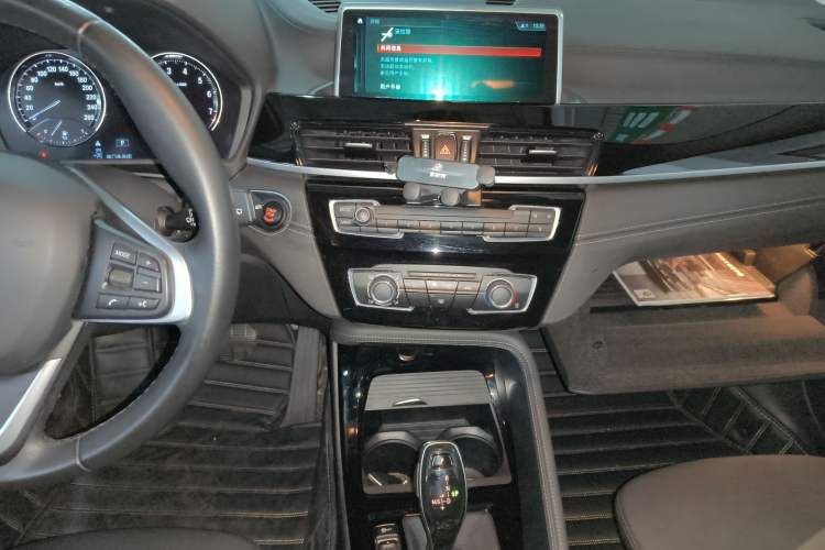 Used BMW X2 2019 sDrive20i M Sport Package China VI Emission Standard Audio And AC Panel