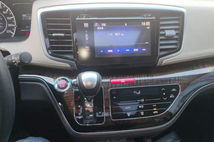 Used Honda Odyssey 2015 2.4L Luxury Edition