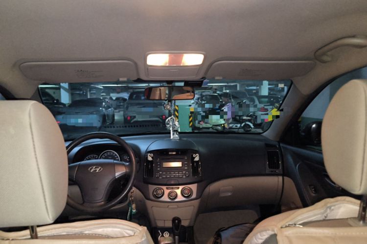 Used Hyundai Elantra 2011 1.6L Automatic Comfort Edition Headliner