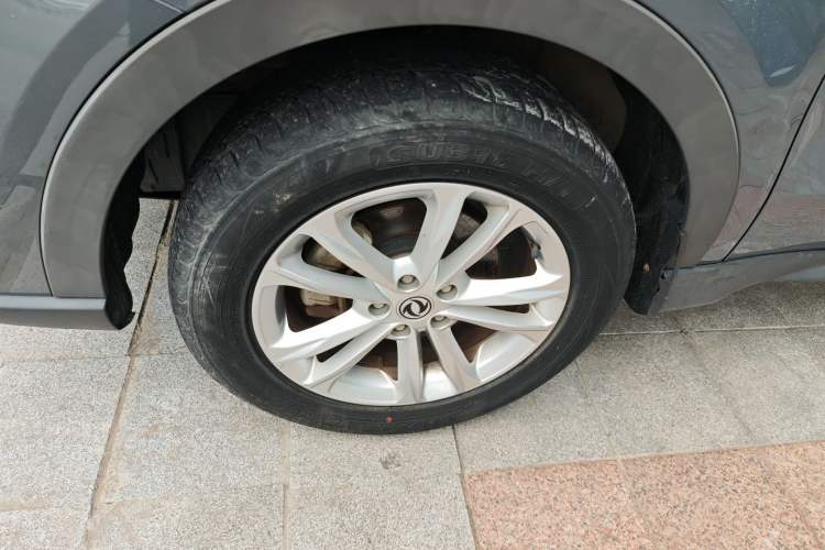 Used Dongfeng Fengon 580 2021 Revised ☆ Star Edition 1.8L Manual Elite Version
