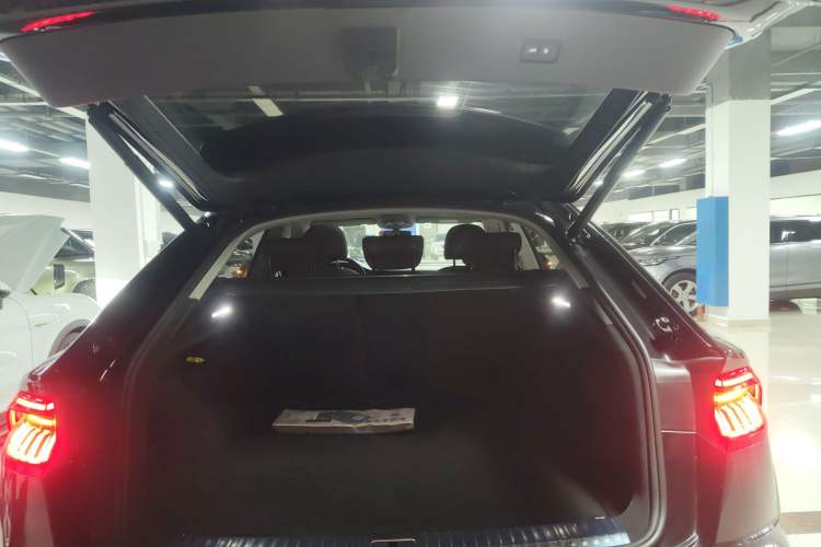 Used Audi Q8 2019 55 TFSI Luxury Dynamic Model