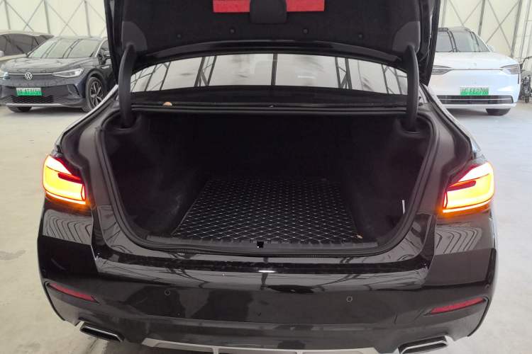 Used BMW 5 Series 2023 530Li Leading Model M Sport Package Trunk