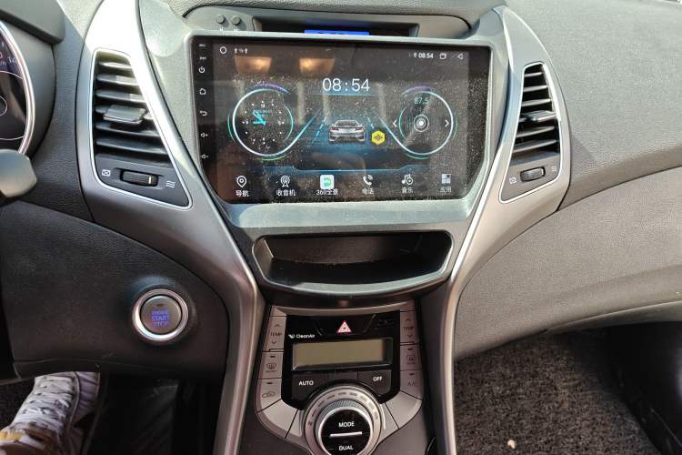 Used Hyundai Elantra (5th Generation / Langdong) 2015 1.6L Automatic Luxury Model Audio And AC Panel