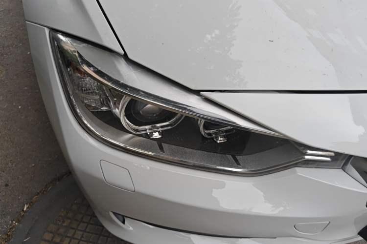 Used BMW 3 Series 2013 320i Active Edition
