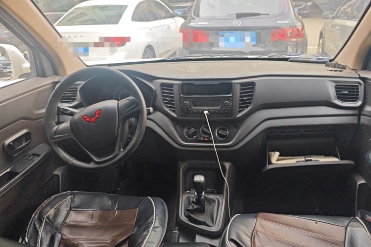 Used Wuling Hongguang V 2021 1.5L Jingqu Version LAR
