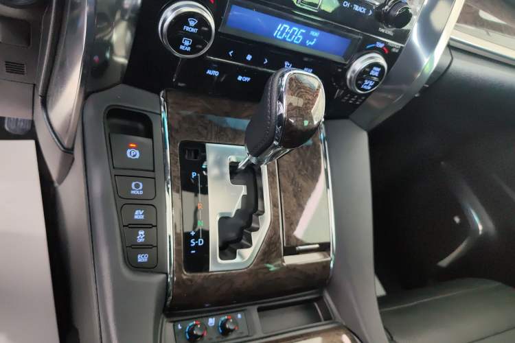 Used Toyota Alphard 2021 Dual-Engine 2.5L Prestige Edition