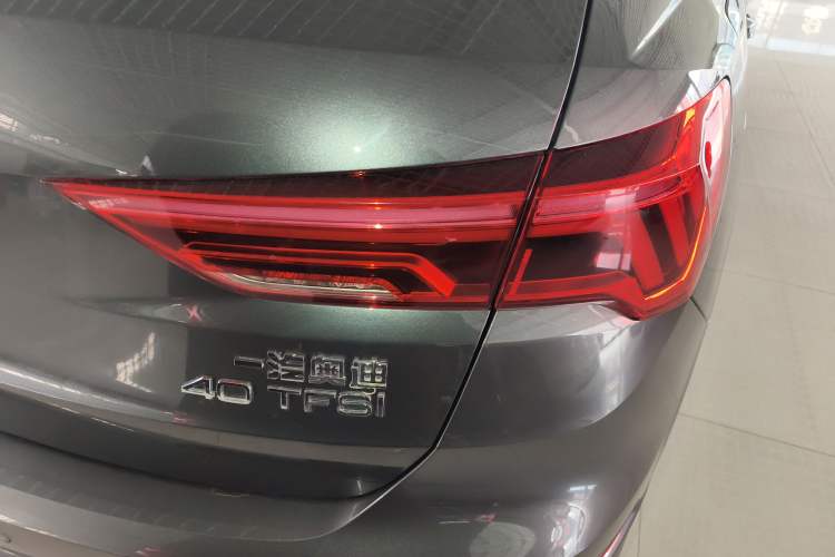 Used Audi Q3 2024 40 TFSI Fashion Dynamic Model