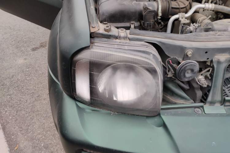 Used Suzuki Jimny 2011 1.3 AT Navigation Edition Right Front Headlight