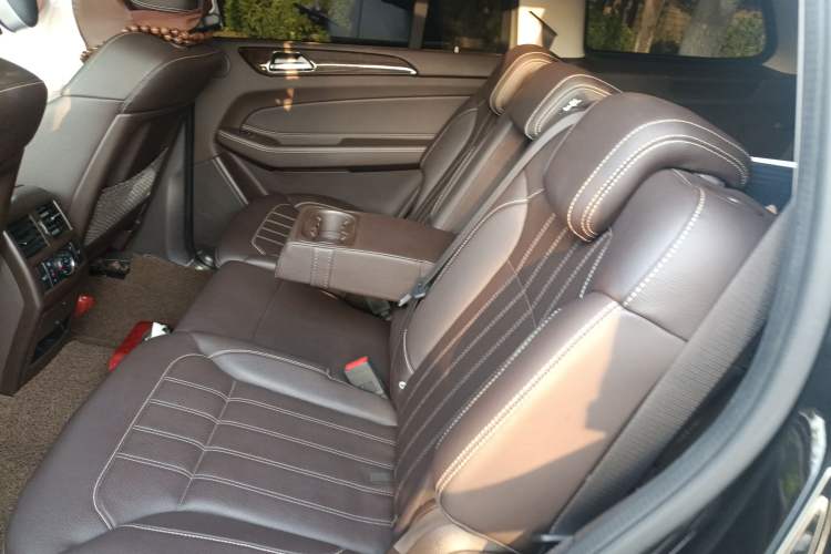 Used Mercedes-Benz GLS 2018 Refreshed GLS 400 4MATIC Dynamic Edition Left Rear Seat