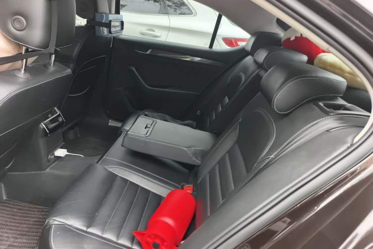Used Skoda Superb 2016 TSI330 DSG Smart Drive Edition Left Rear Seat