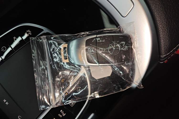 Used Mercedes-Benz GLC 2022 Facelifted GLC 260 L 4MATIC Dynamic Edition Vehicle Key