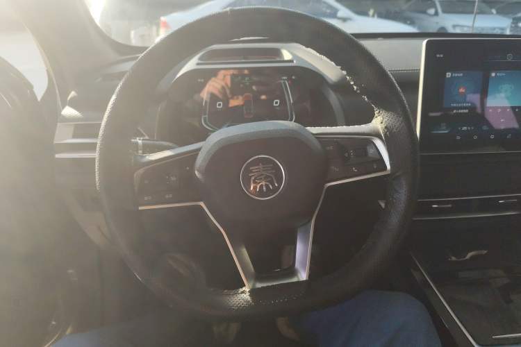 Used BYD Qin Pro New Energy 2019 DM Super Edition 1.5TI Automatic Smart Connect Speedy Model China VI Standard