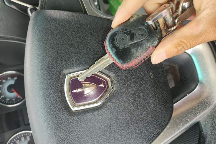 Used Jinbei New Hiace X30L 2018 1.5L Business Edition DLCG14 Vehicle Key