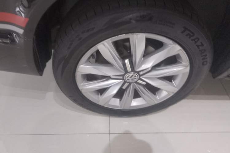 Used Volkswagen Multivan 2018 2.0 TSI Two-Wheel-Drive Luxury Edition 7 Seats