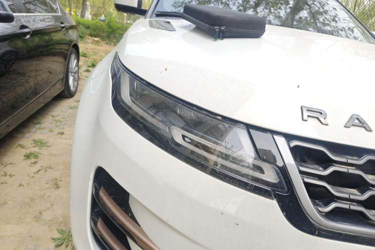 Used Land Rover Range Evoque 2020 249 PS R-DYNAMIC SE Sport Technology Edition Right Front Headlight