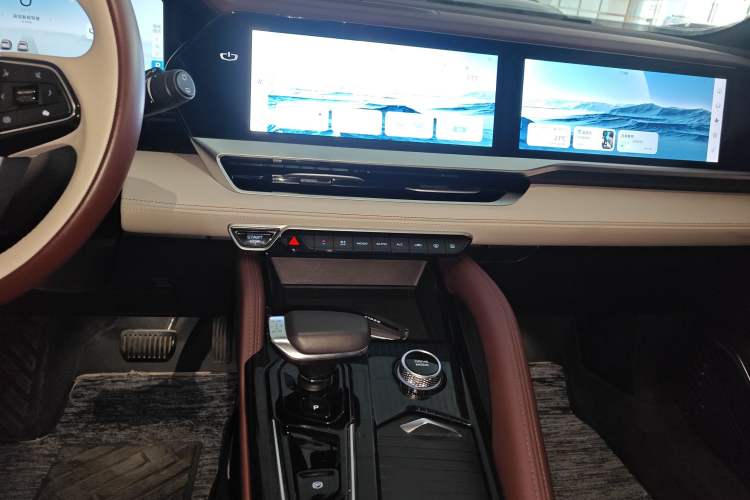 Used Geely Auto Monjaro L 2021 2.0TD DCT EVO Two-Wheel Drive Prestige Version
