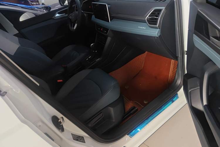 Used Volkswagen Tharu 2023 300TSI Two-Wheel-Drive Moonlight Edition