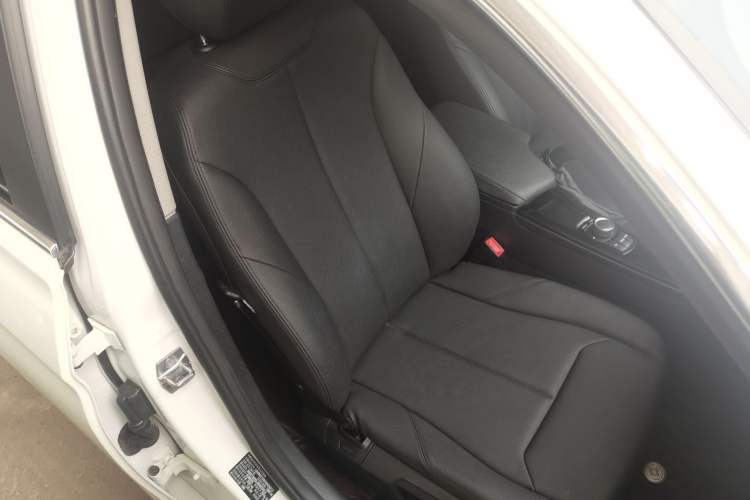 Used BMW 3 Series 2017 320Li Fashion Model
