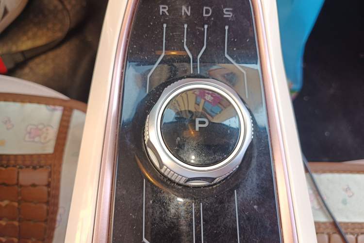 Used CHANGAN OSHAN Benni E-Star 2022 Qingxin Edition Colorful Model Lithium Iron Phosphate
