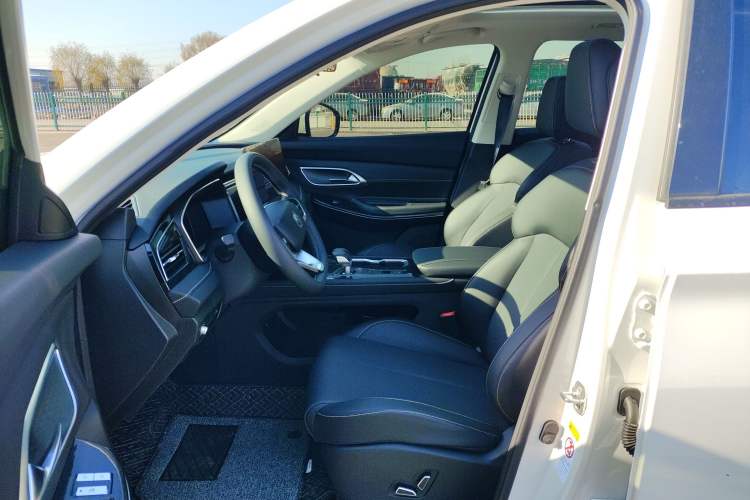 Used Changan CS75 2026 Model PRO 1.5T DCT Prestige 7-Seater