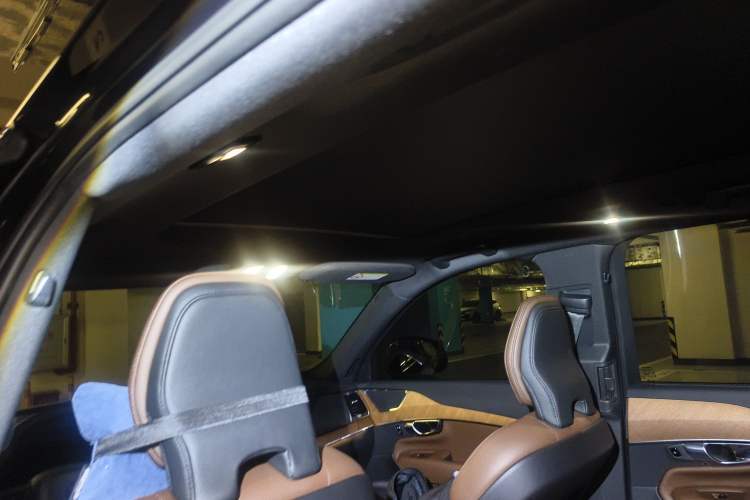 Used Volvo XC90 2023 B6 Zhiyi Luxury Edition 7-Seater
