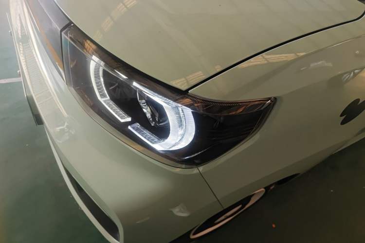 Used Wuling Hongguang MINIEV 2021 Macaron Premium Model – Lithium Iron Phosphate Left Front Headlight