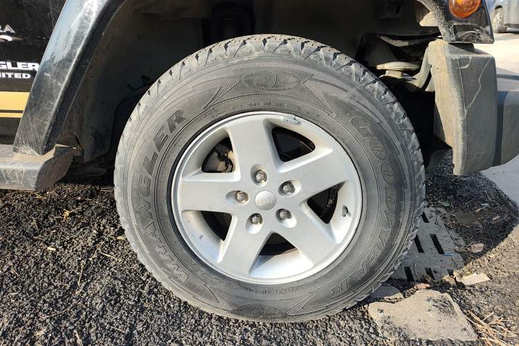 Used Jeep Wrangler 2015 2.8TD Sahara Four-Door Comfort Edition