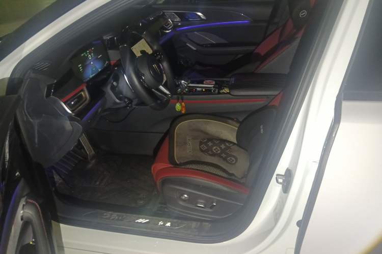 Used Hongqi H6 2023 2.0T ZhiShang Version
