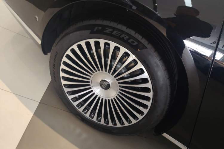 Used Hima S800 2025 Model, Range-Extended Starlight Premium Edition, 5 Seats