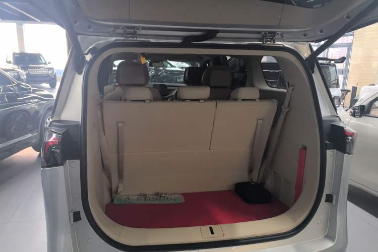 Used Buick GL8 New Energy 2025 Lu Shang Smart Enjoyment Edition 7-Seater
