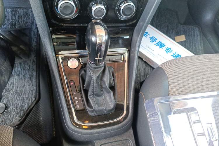 Used Volkswagen C-TREK 2017 1.6L Automatic Comfort Model
