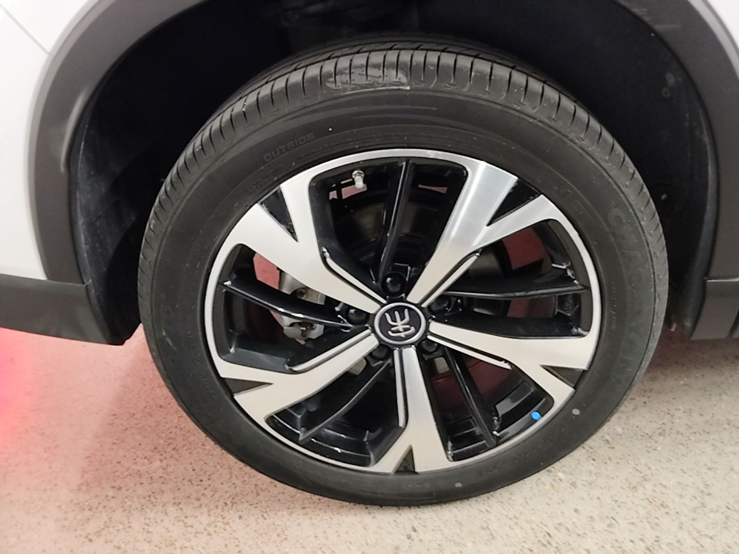 BYD Song Pro New Energy 2025 Second-Generation DM-i 115KM Excellence Version — снимка 11