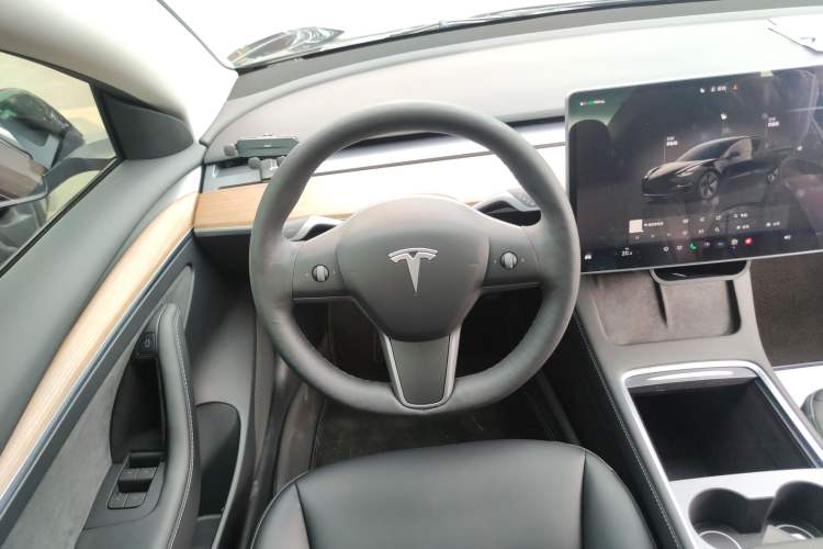 Used Tesla Model 3 2022 Rear-Wheel-Drive Version