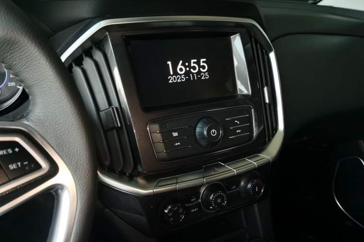 Used JMC Yuhu EV 2022 4x2 LX JX6510PA5BEV
