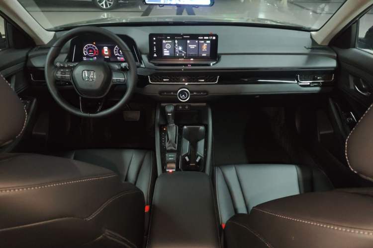 Used Honda Inspire 2025 260TURBO Elegant Edition