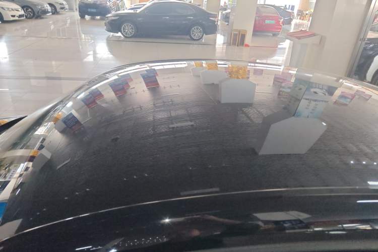 Used Volkswagen Beetle 2015 180TSI model
