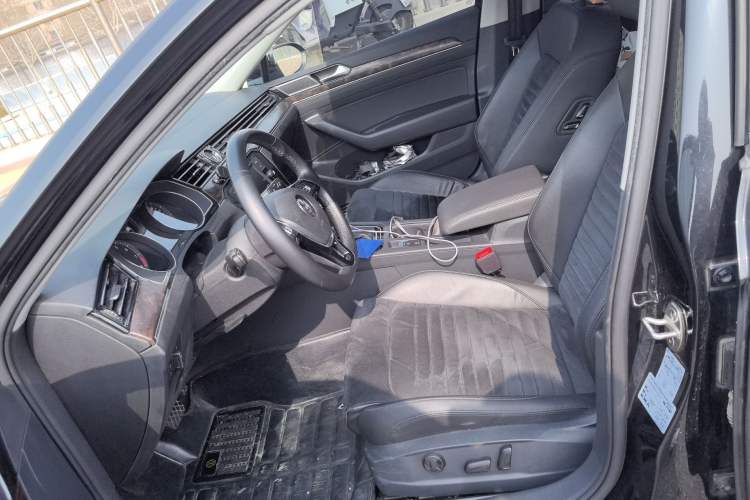 Used Volkswagen Magotan 2018 330TSI DSG Luxury Model Left Front Seat