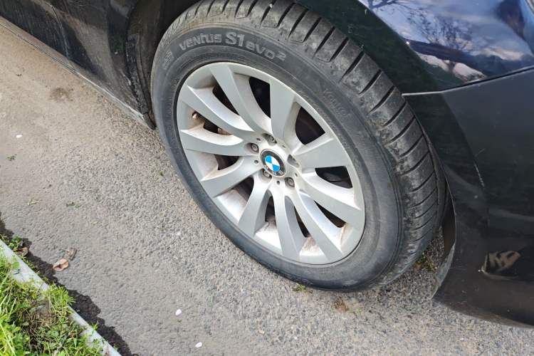 Used BMW 5 Series GT 2013 535i Leading Model Right Front Wheel Hub