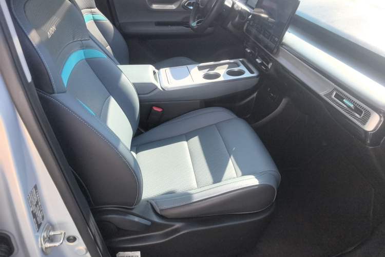 Used AION Y 2024 Younger Star Edition