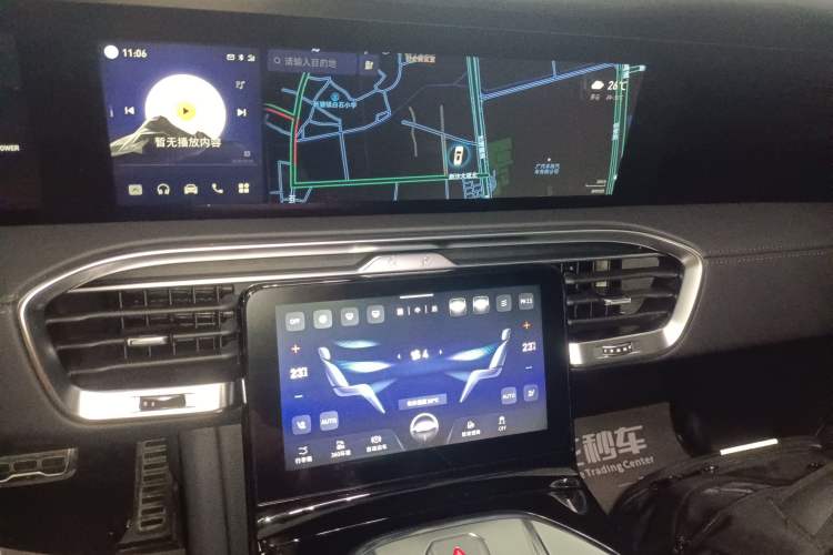 Used Hongqi E-HS9 2022 660 km Range Flagway Edition Six Seats Audio And AC Panel