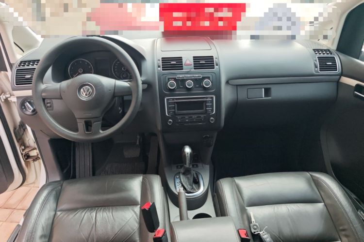 Used Volkswagen Touran 2015 1.4T DSG Comfort Edition 5 Seats Center Console