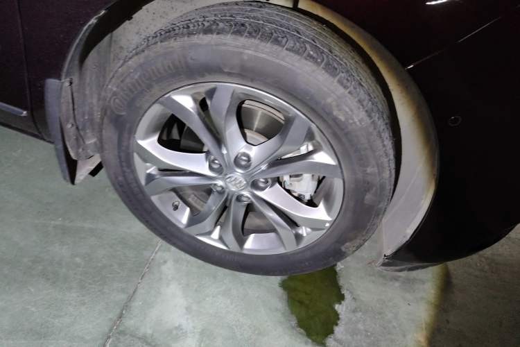 Used Buick GL8 2017 28T Avenir Avia National Emission Standard V