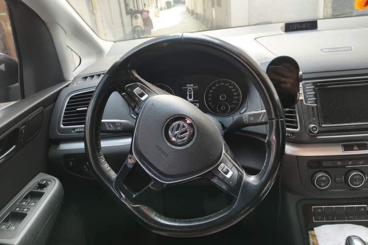 Used Volkswagen Sharan 2018 380TSI Comfort Edition 7-Seater
